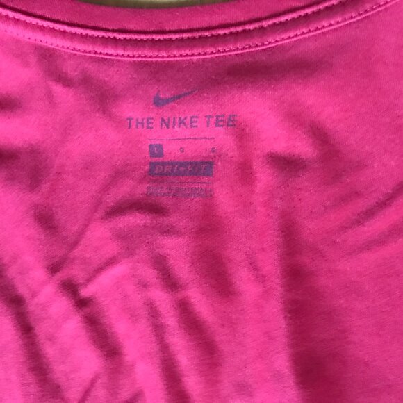 Nike Men’s Fuchsia Dri‑FIT Performance Tee – Size L - Picture 2 of 3